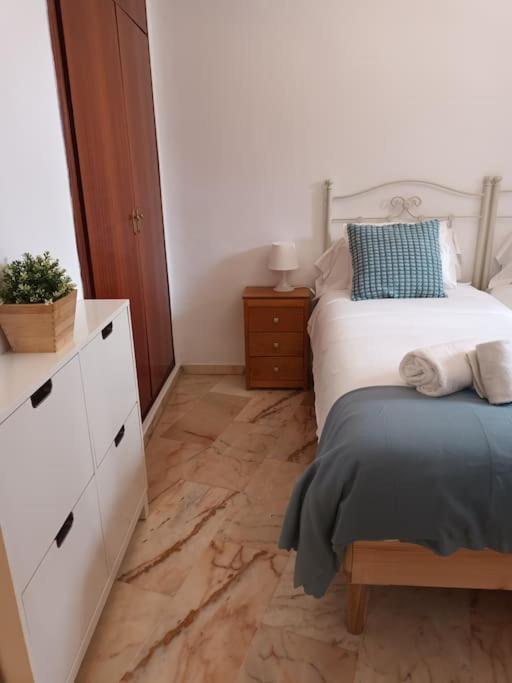 Apartamento Puerta Real 塞维利亚 外观 照片
